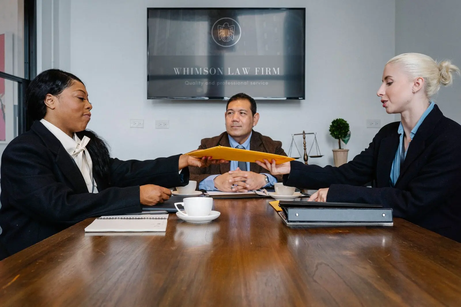 Meridyen Hukuk Ortaklığı — Hukuk Bürosu
